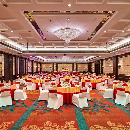 Mayfair Convention Bhubaneswar Bagian luar foto