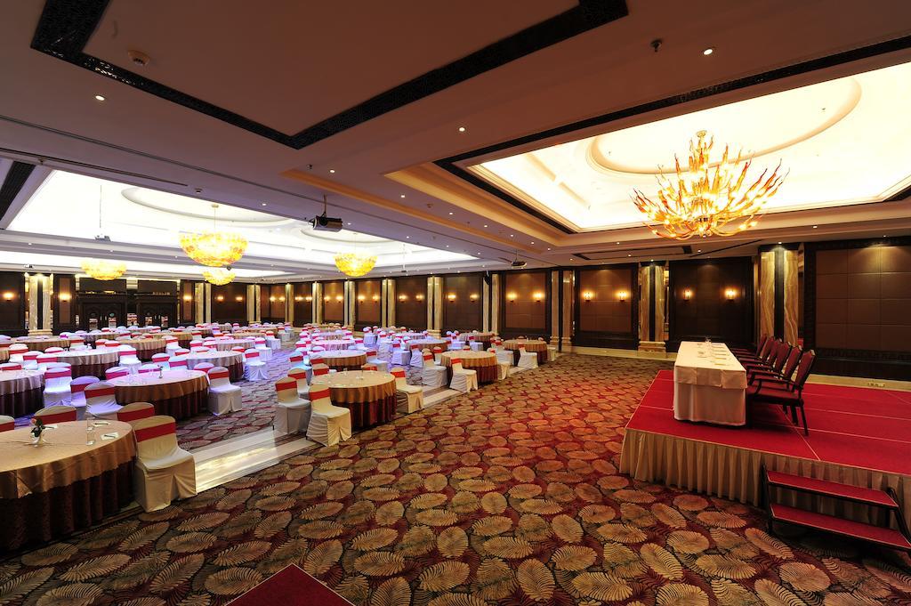 Mayfair Convention Bhubaneswar Bagian luar foto
